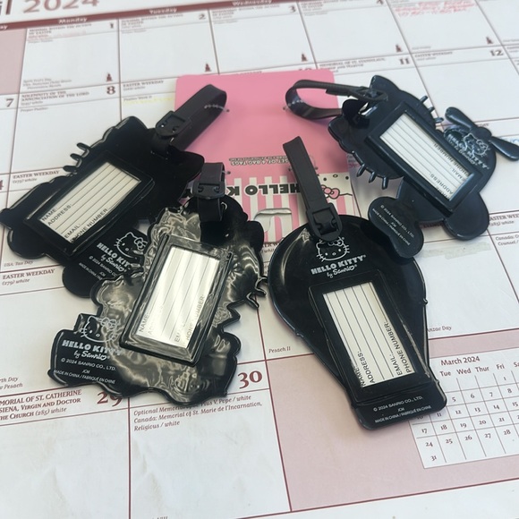 Hello Kitty 4PC Luggage Tag Set - Picture 7 of 8